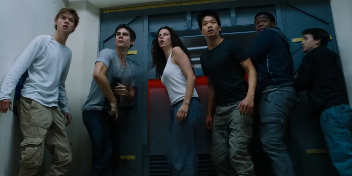 Thomas and his comrades escape from the WCKD facility in Maze Runner: The Scorch Trials (5)