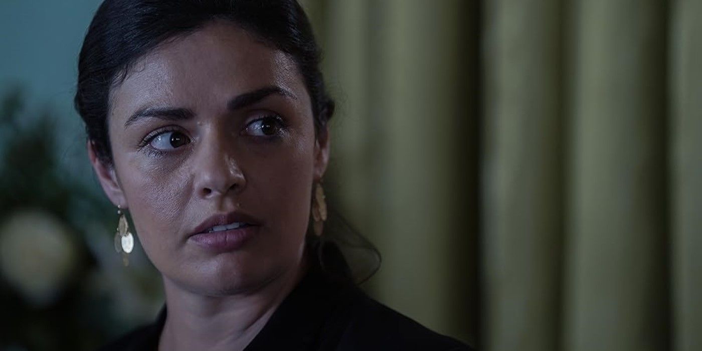 Tina Manfredi (Tatiana Zappardino) with a worried look on her face in Tulsa King