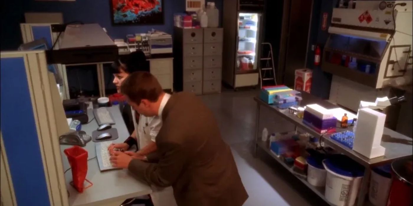 Abby and McGee looking at a computer in the NCIS episode The Bone Yard