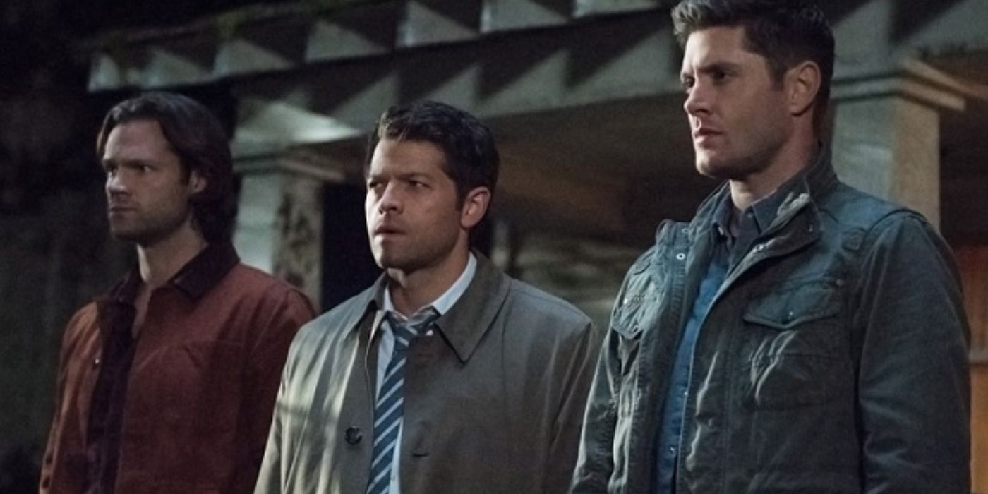 La temporada 16 de Supernatural necesita eliminar a los decepcionantes villanos de Akrida de los Winchester si tiene alguna esperanza de arreglar el final del programa