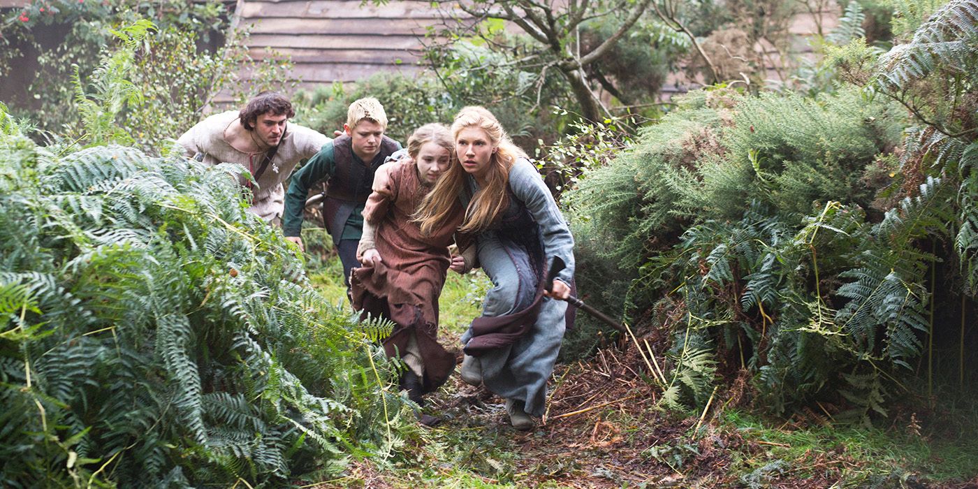 Vikings Lagertha escaping with Gyda Bjorn and Athelstan