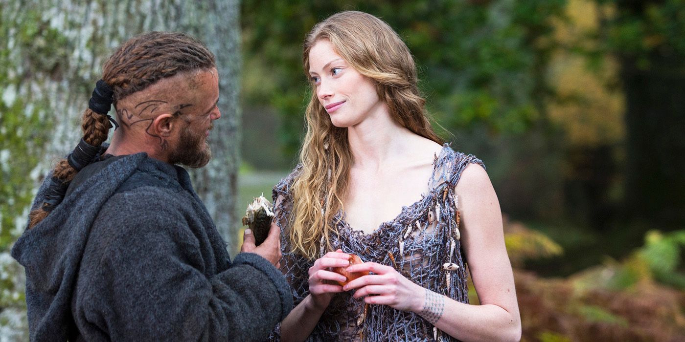 Vikings Ragnar seduzindo Aslaug na floresta