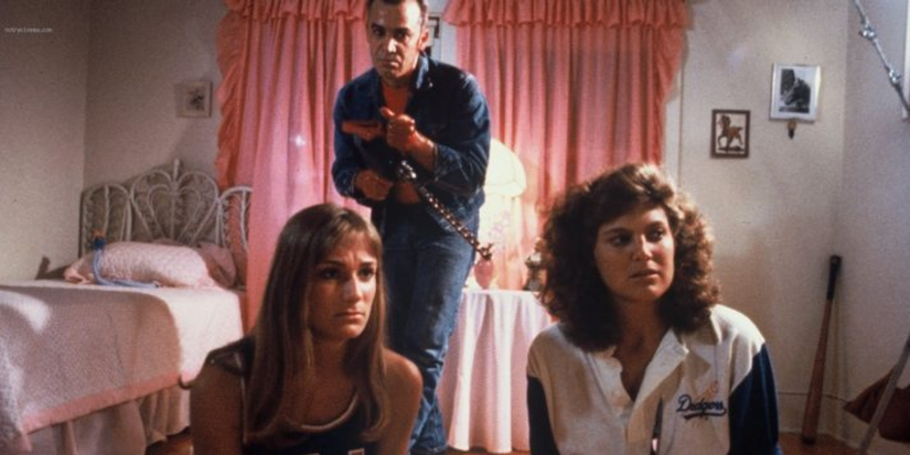 women and murderer in The Slumber Party Mᴀssacre
