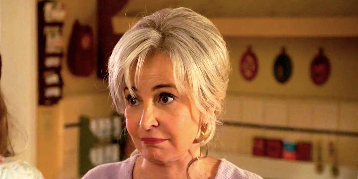 Annie Potts' Meemaw looks unimpressed in Young Sheldon season 7 episode 10
