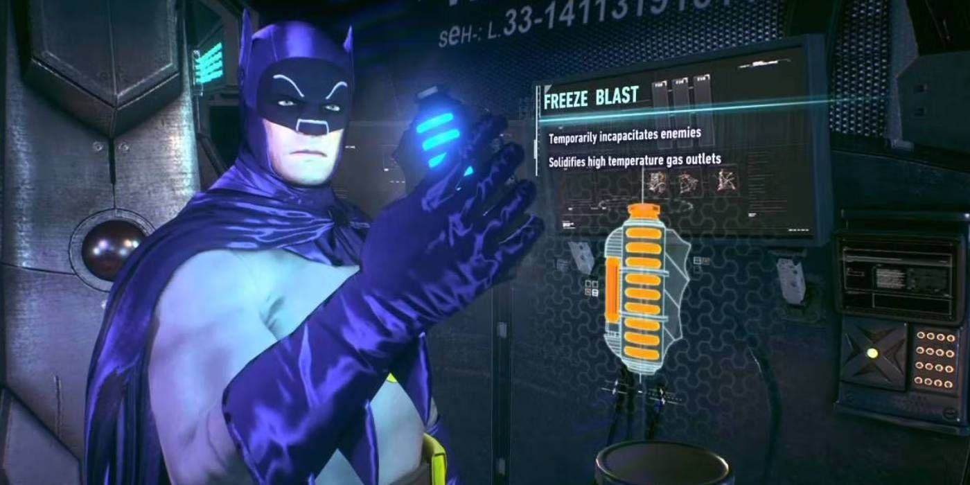 Batman segurando bomba congelante em jogos Arkham