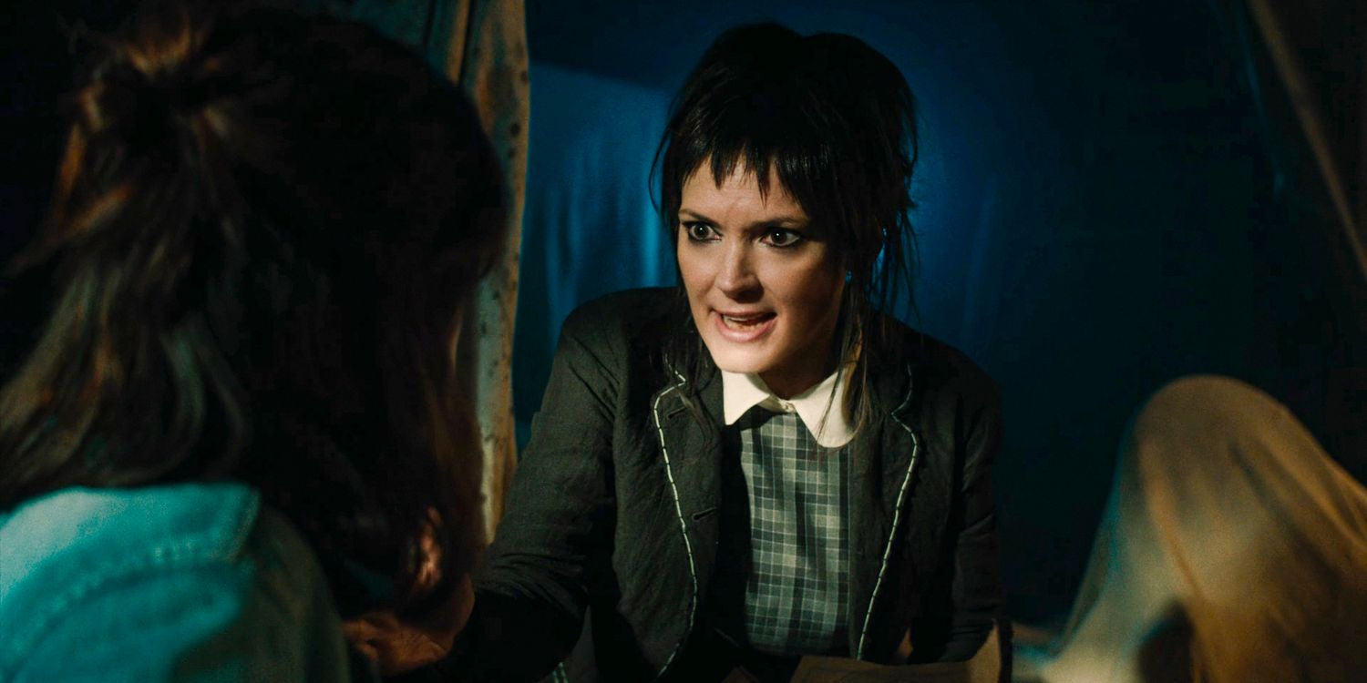 Why Jenna Ortega's Astrid Resents Winona Ryder's Lydia So Much In Beetlejuice 2