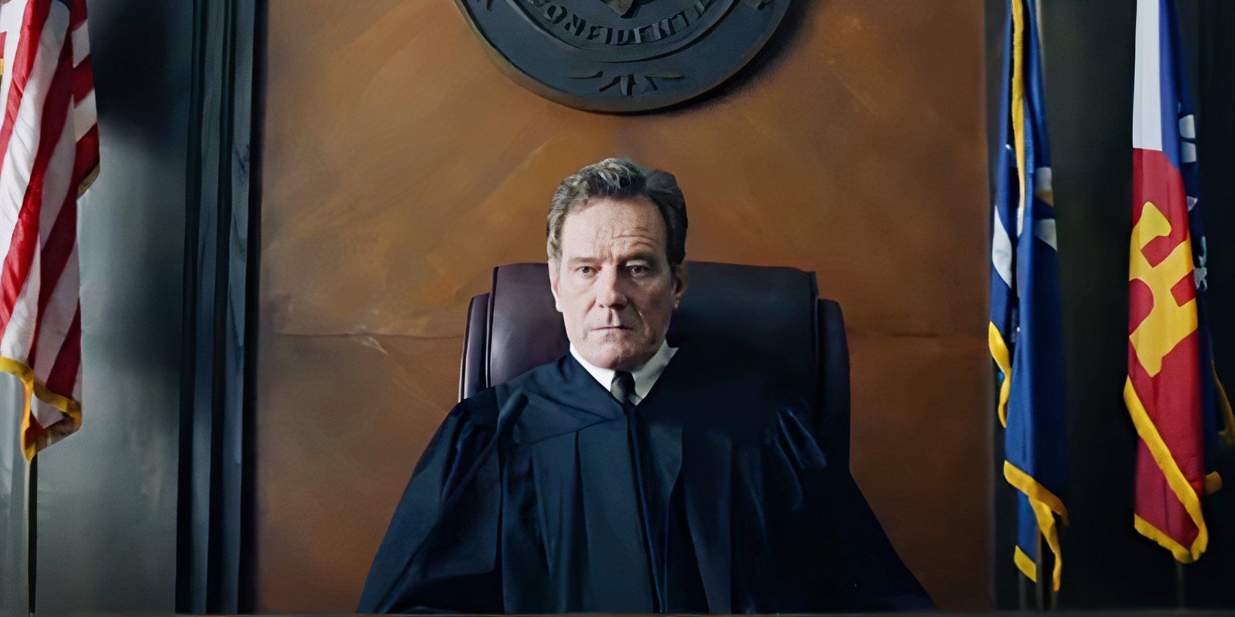 Bryan Cranston como el juez Michael Desiato en su honor