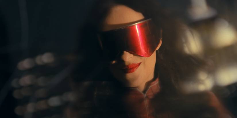 Cassie Webb's glasses in Madame Web