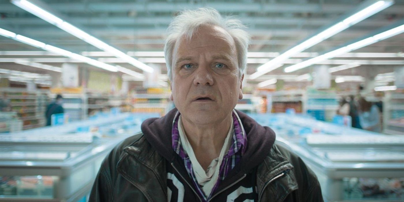 Bernhard Schutz parece atordoado em um supermercado no The Black Circle