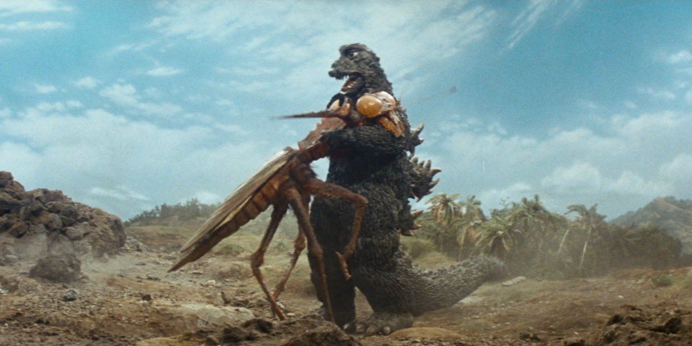 Godzilla wrestles a Kamacuras in Son of Godzilla