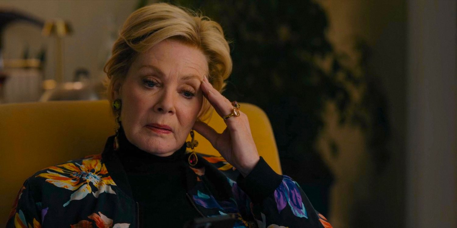 Deborah (Jean Smart) perdida em pensamentos nos episódios 7, 8 da 3ª temporada de Hacks