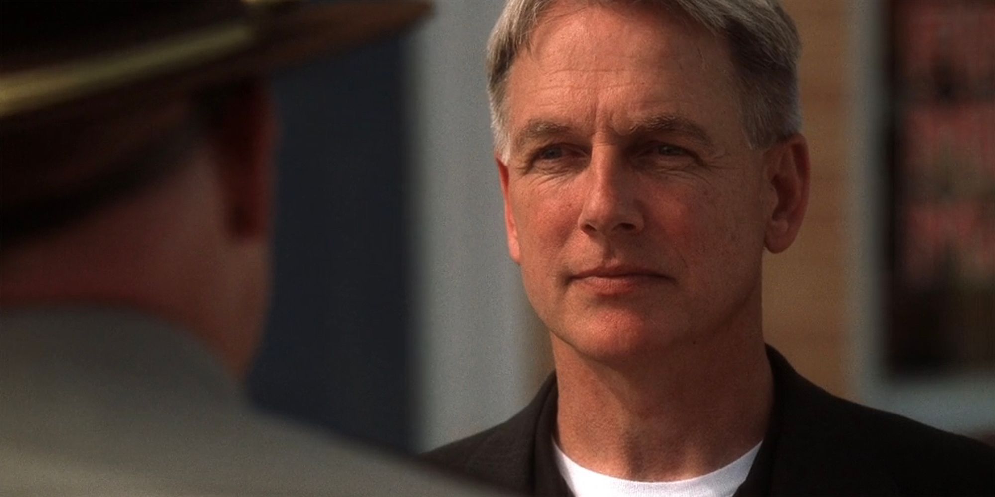 Tampilan jarak dekat dari Jethro Gibbs (Mark Harmon) di NCIS