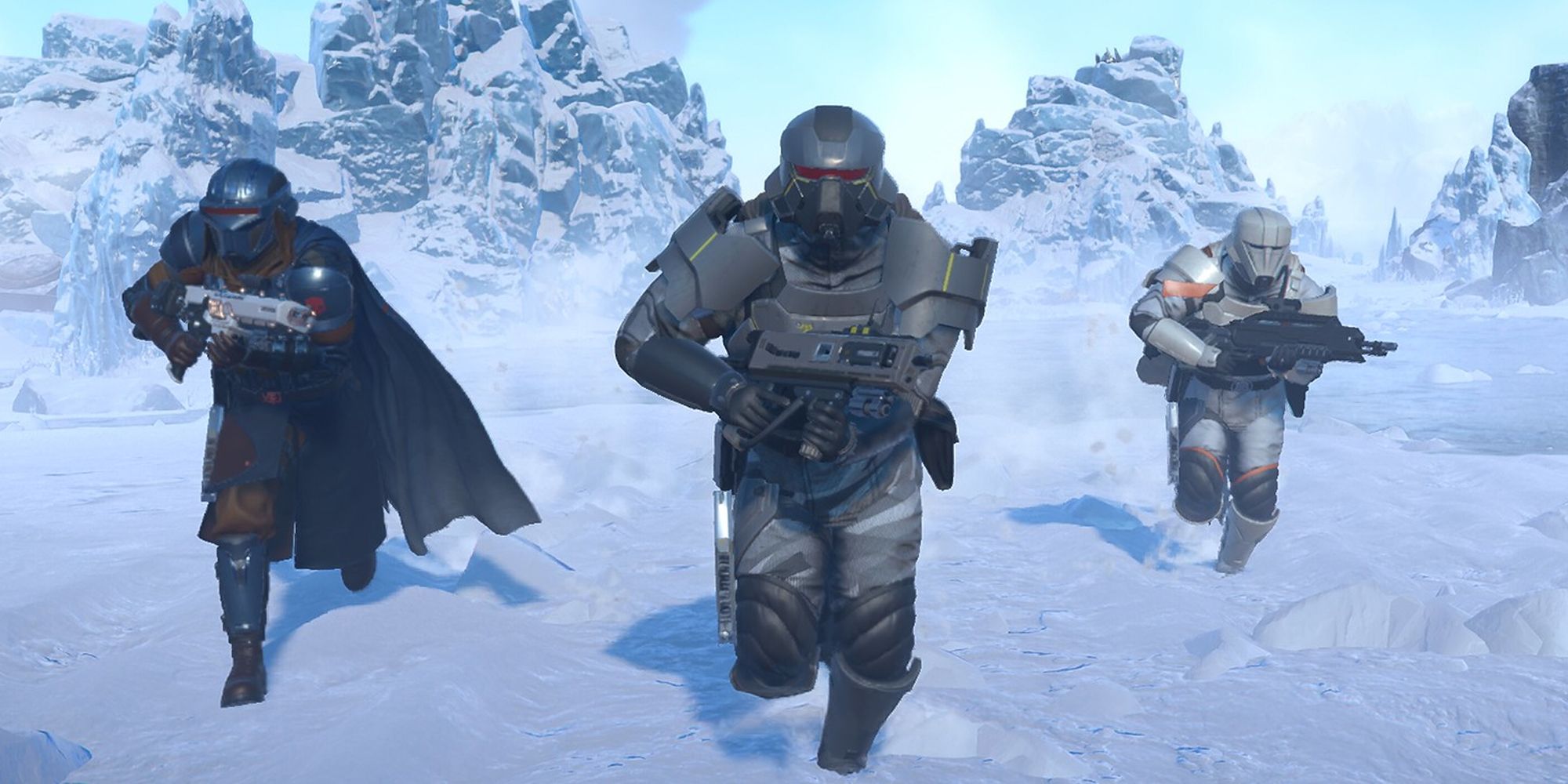 Helldivers 2 - Polar Patriots Warbond - 3 armaduras em um ambiente nevado