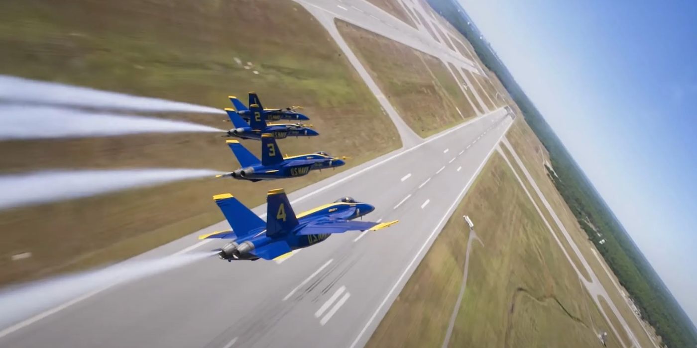 Hornets flying in The Blue Angels