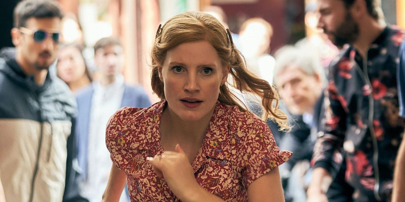 jessica chastain runs to the camera in 355