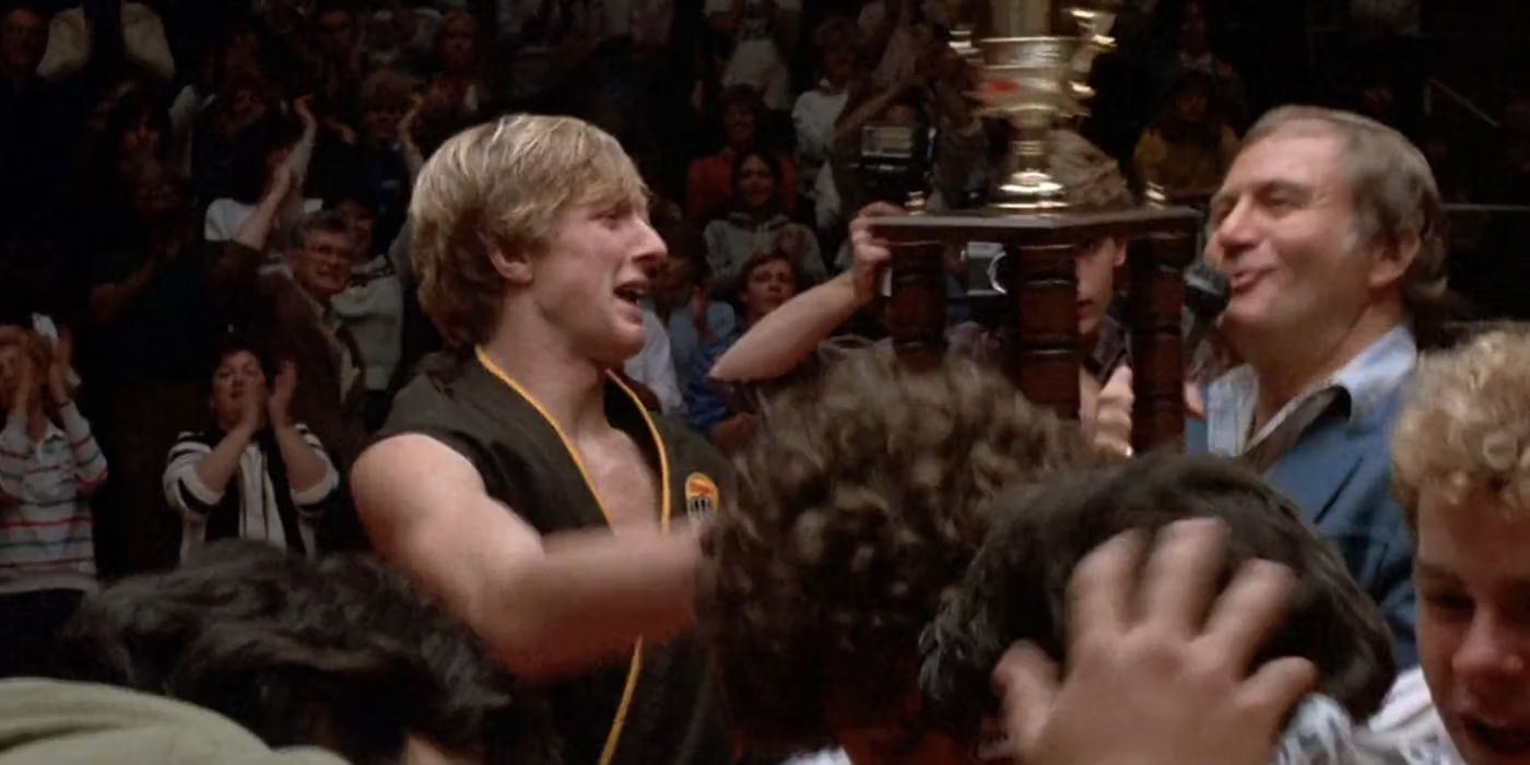 William Zabka & Ralph Macchio Rewatch The Karate Kid's Tournament Ending Together (& It Brings Lots Of Nostalgia)