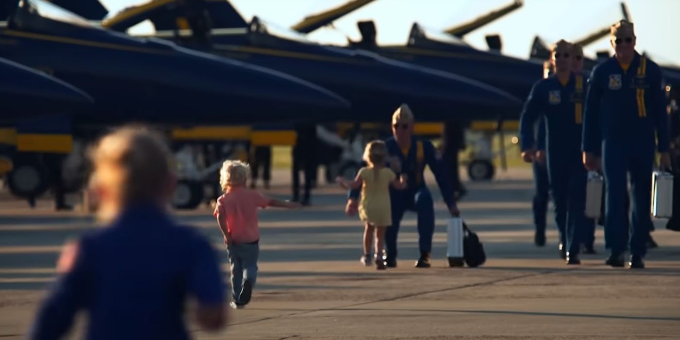 Kids running up to Blue Angels