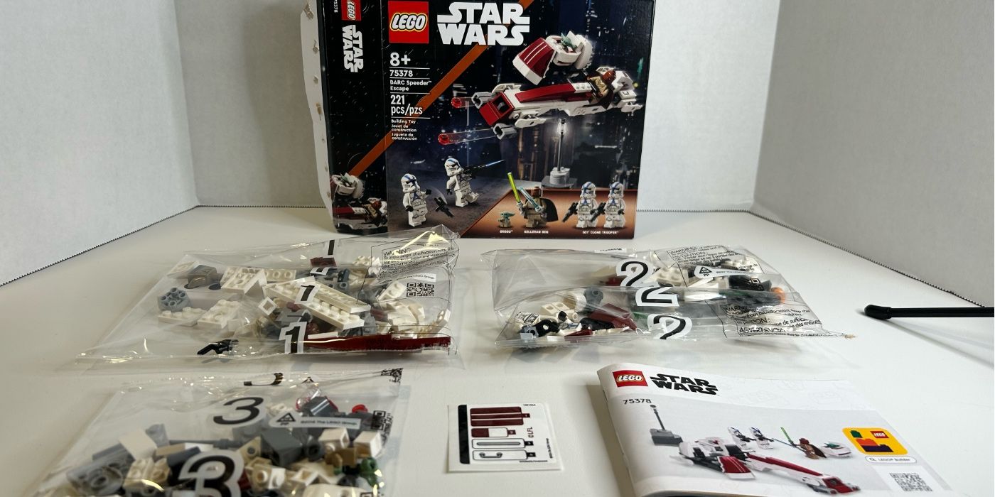 LEGO Returns To Order 66 With Kelleran Beq's BARC Speeder Escape (Review)