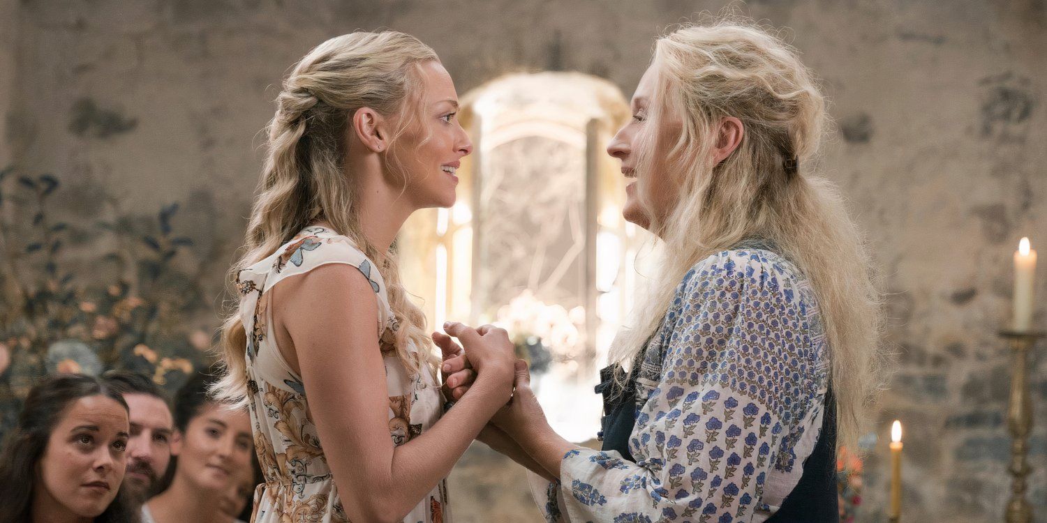 Donna and Sophie hold hands in Mamma Mia 2