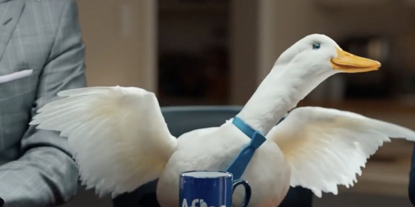 O pato Aflac batendo as asas em um comercial da Aflac