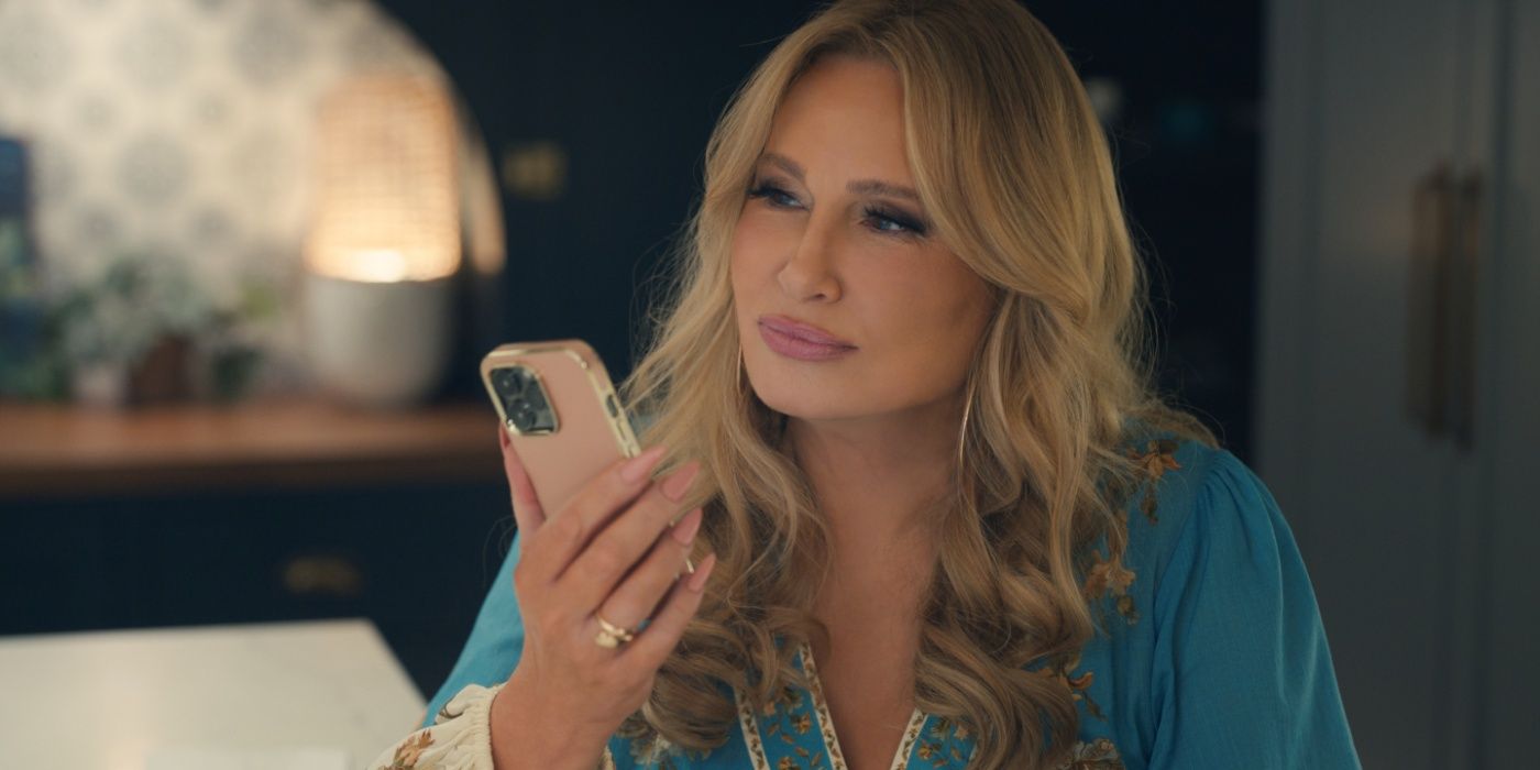 Sí, Jennifer Coolidge es la actriz comercial de Discover Card