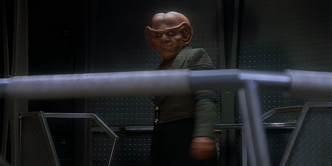 Quark (Armin Shimerman) descends in the Ops Turbolift on Star Trek DS9