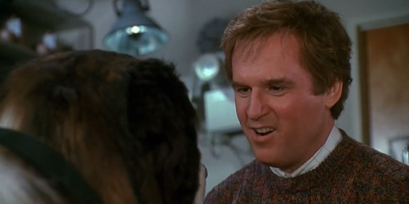 Charles Grodin As George Newton Apologizing To Beethoven The Dog In Beethoven 1992.jpg