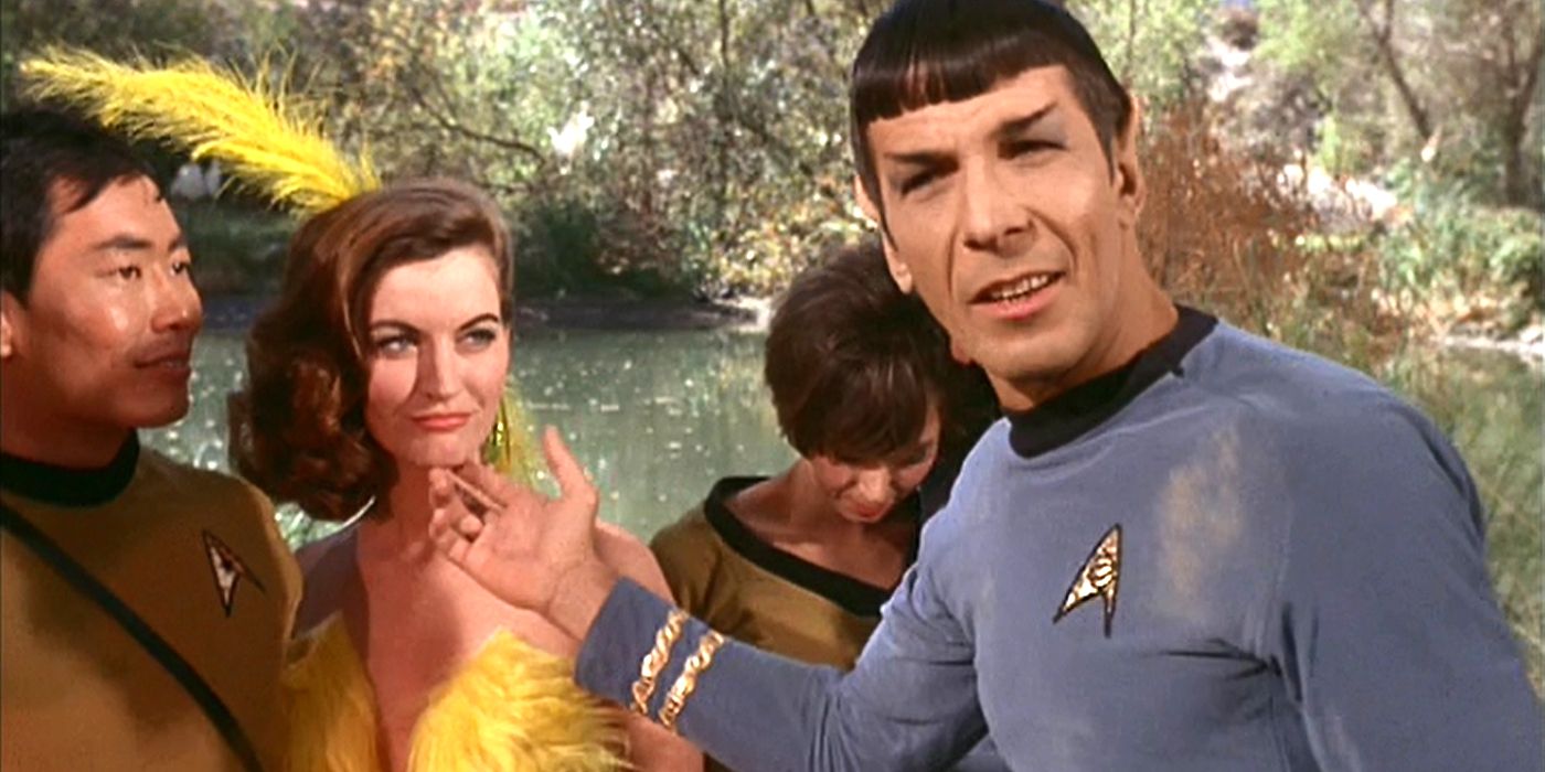 Spock and Sulu with women on shore leave in Star Trek