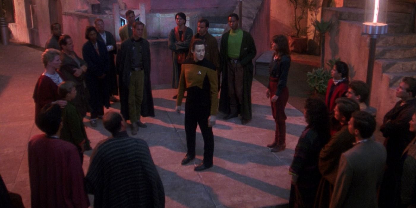 Star Trek: TNG's Data Repeated Spock's Biggest TOS Command Problem