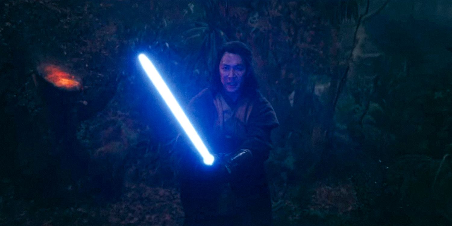 Jedi Master Sol (Lee Jung-jae) wielding his lightsaber in The Acolyte season 1 (STAR WARS) 