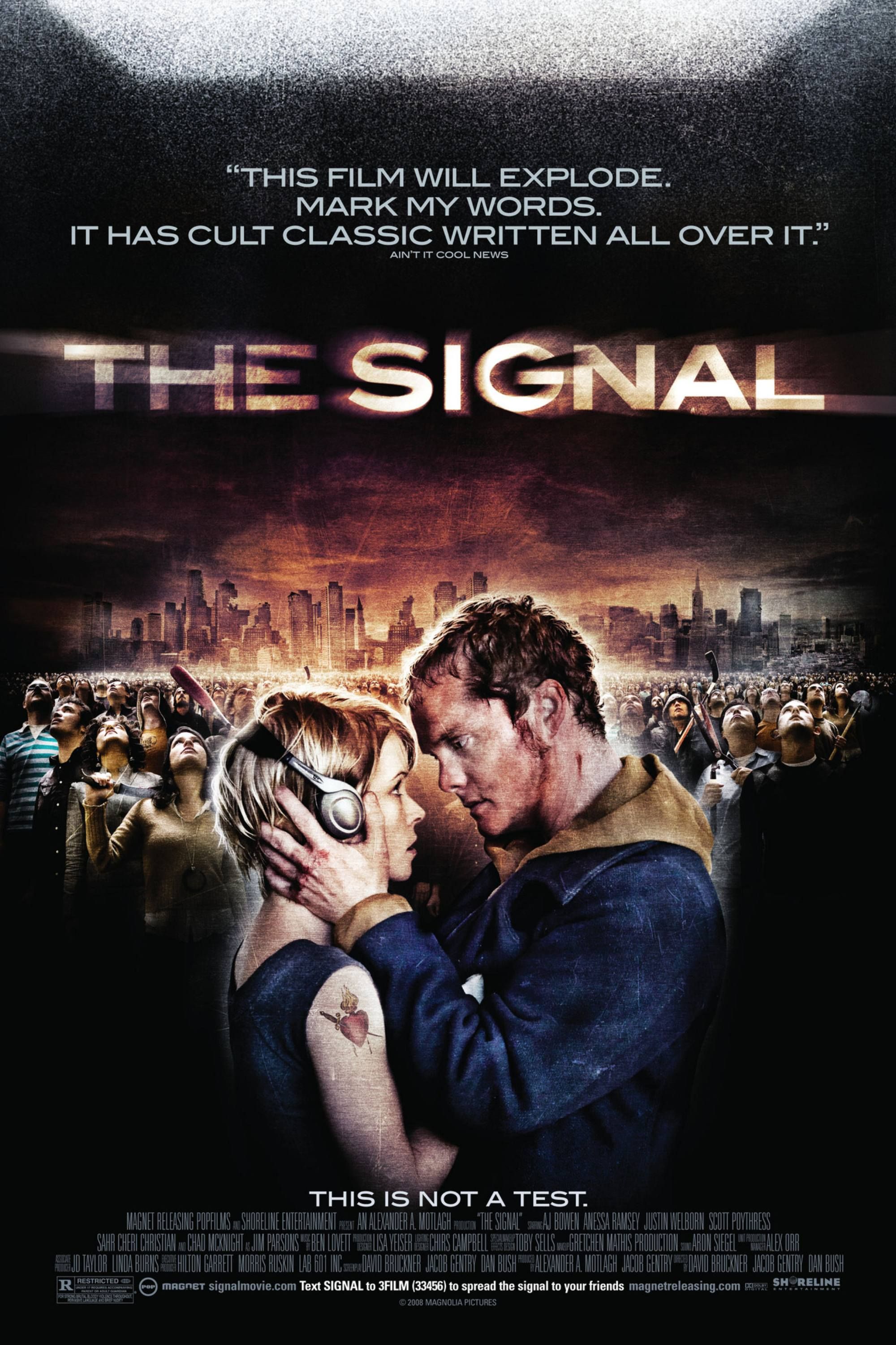 The Signal (2007) - Poster - Man And Woman looking at each other