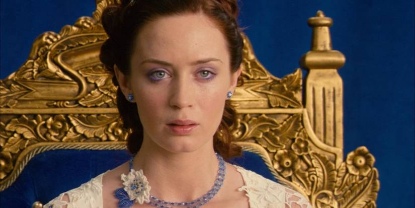 Emily Blunt sat on a throne in Gulliver's Travels