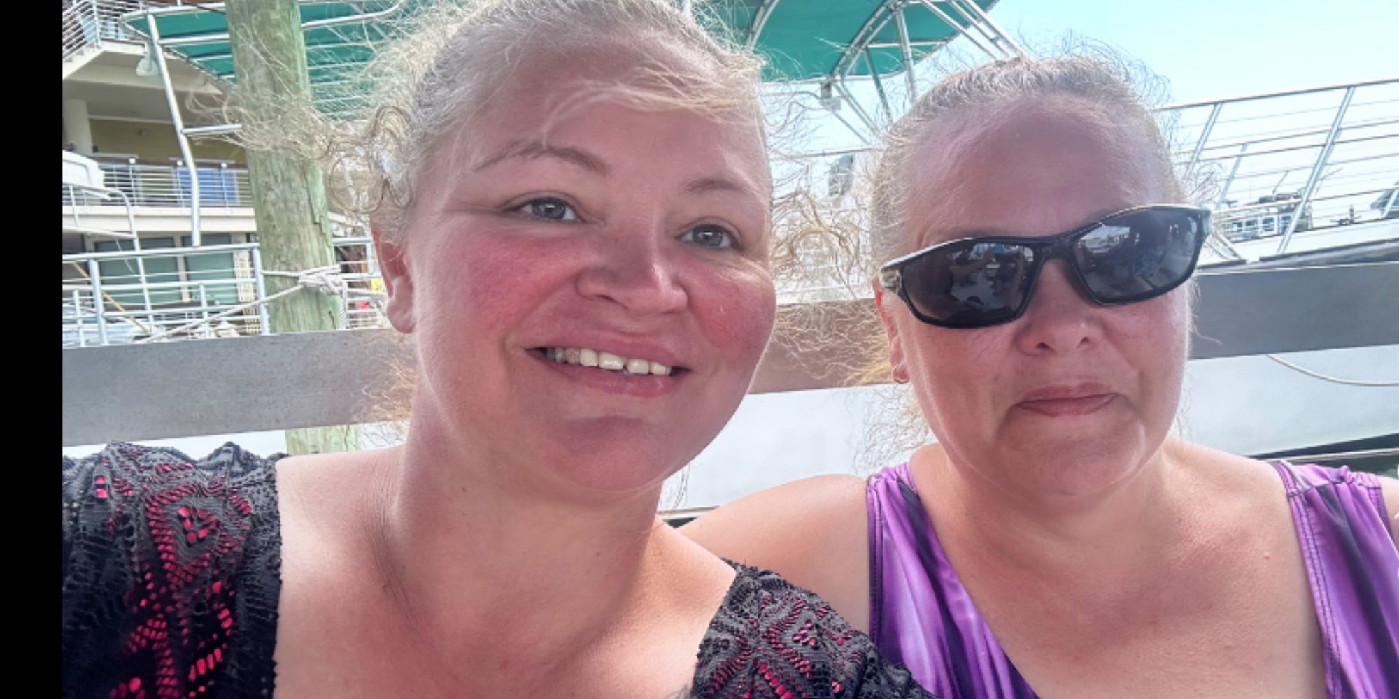 1000-lb sisters amanda halterman & misty wentworth on a boat