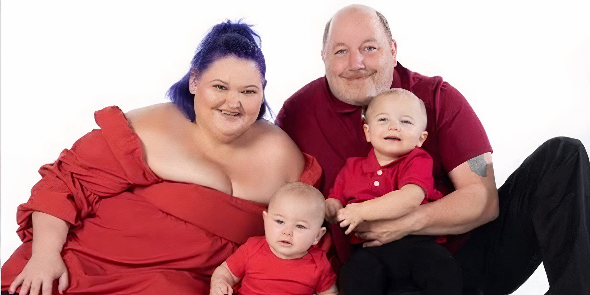 1000-lb Sisters amy slaton, michael halterman, gage halterman, and glenn halterman smilng and dressed up