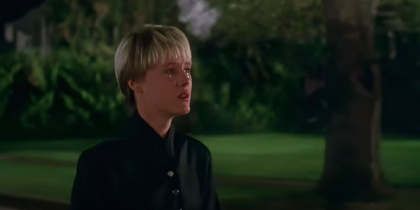 Mary Stuart Masterson As Watts Crying In Some Kind Of Wonderful.jpg