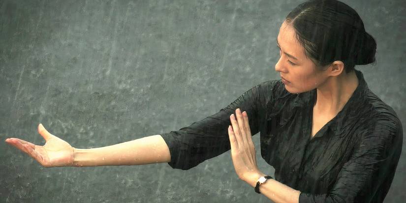Ziyi Zhang practicing her fighting in The Grandmaster
