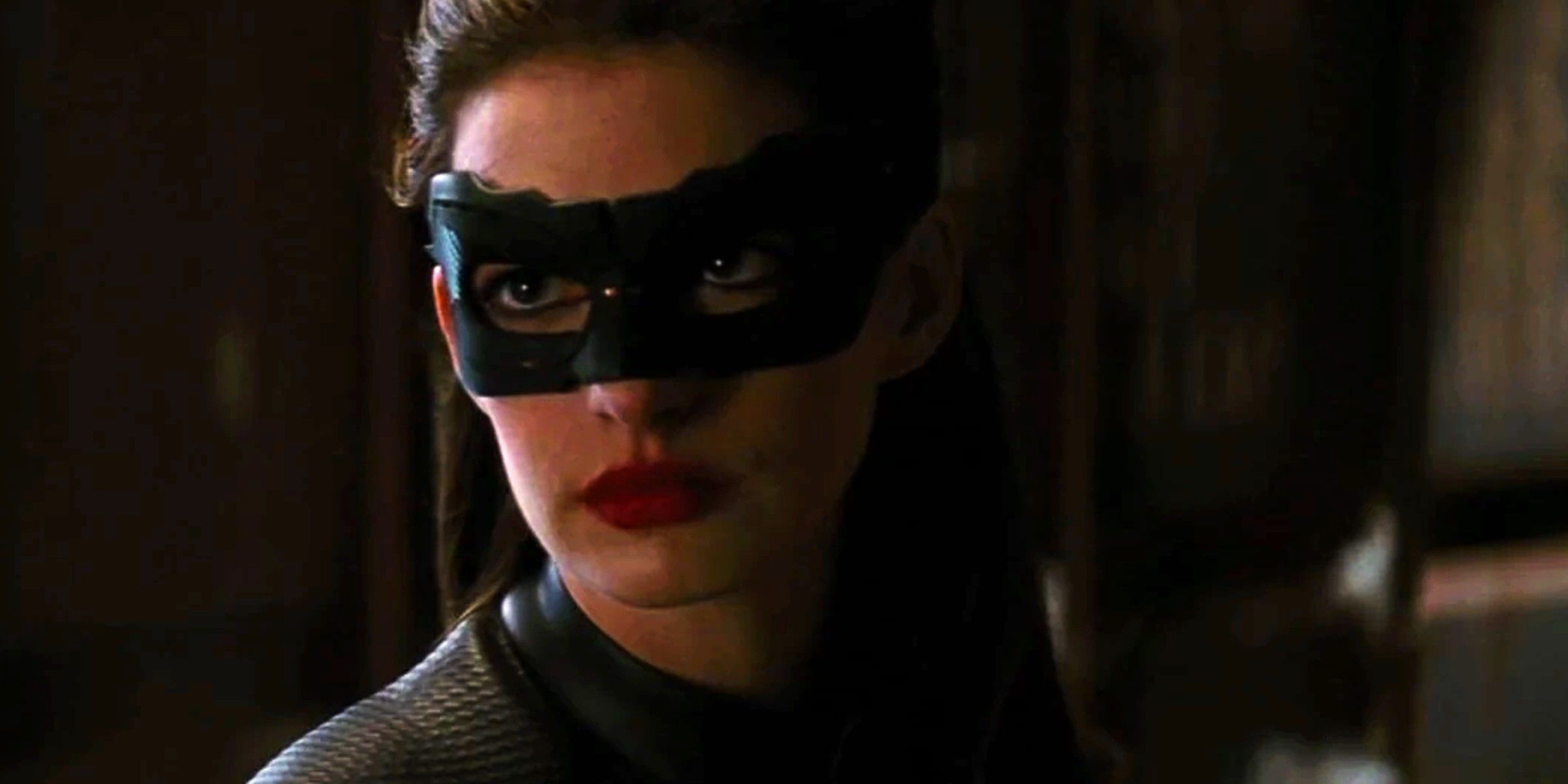 Anne Hathaway como Selina Kyle em Batman - O Cavaleiro das Trevas Ressurge