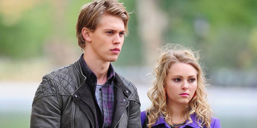 Austin Butler and AnnaSophia Robb in The Carrie Diaries