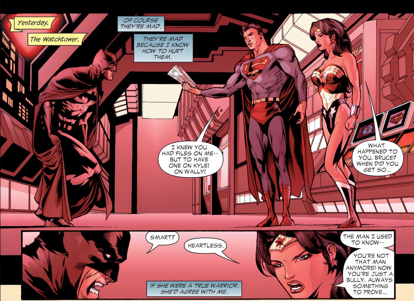Batman Argues With Superman And Wonder Woman Over His Contingency Plans
