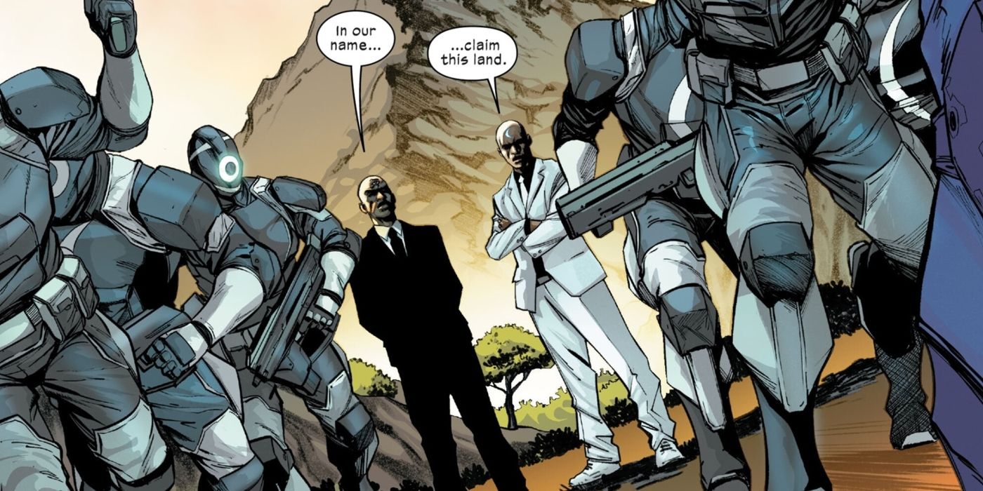 The Ultimate Universe's Khonshu and Ra leading an army.