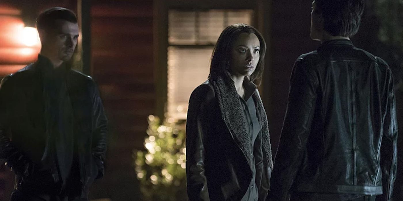 10 Biggest The Vampire Diaries Plot Holes & Contrivances Across All 8 Seasons