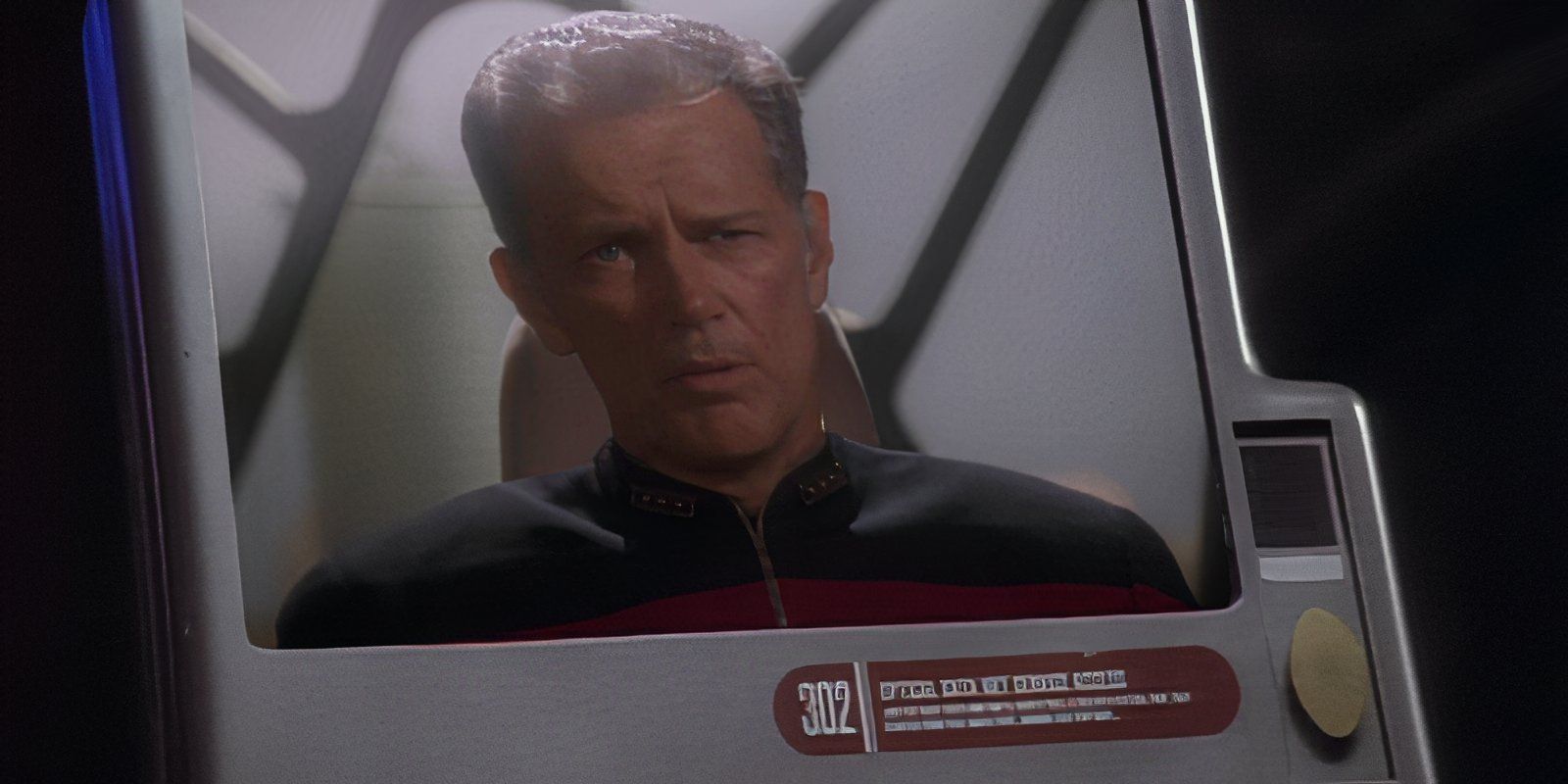 Wait, Star Trek: Voyager's Chakotay Is In DS9?