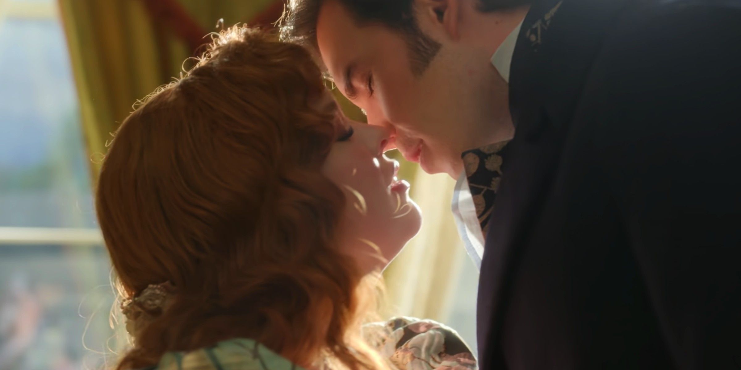 Colin e Penelope se beijam no final da 3ª temporada de Bridgerton