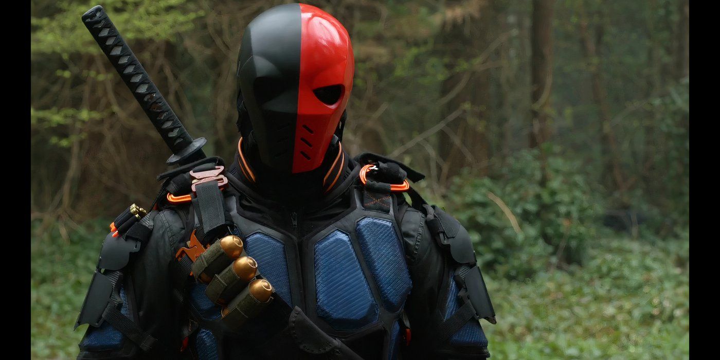 Deathstroke in Arrow walking near the woods