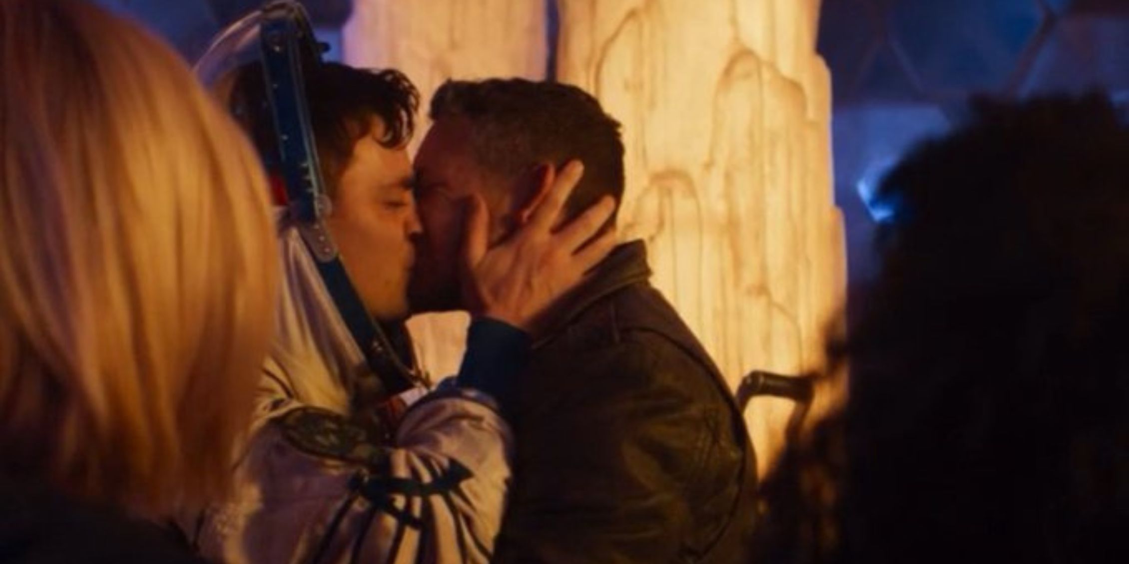 Doctor Who Praxeus Adam and Jake kiss