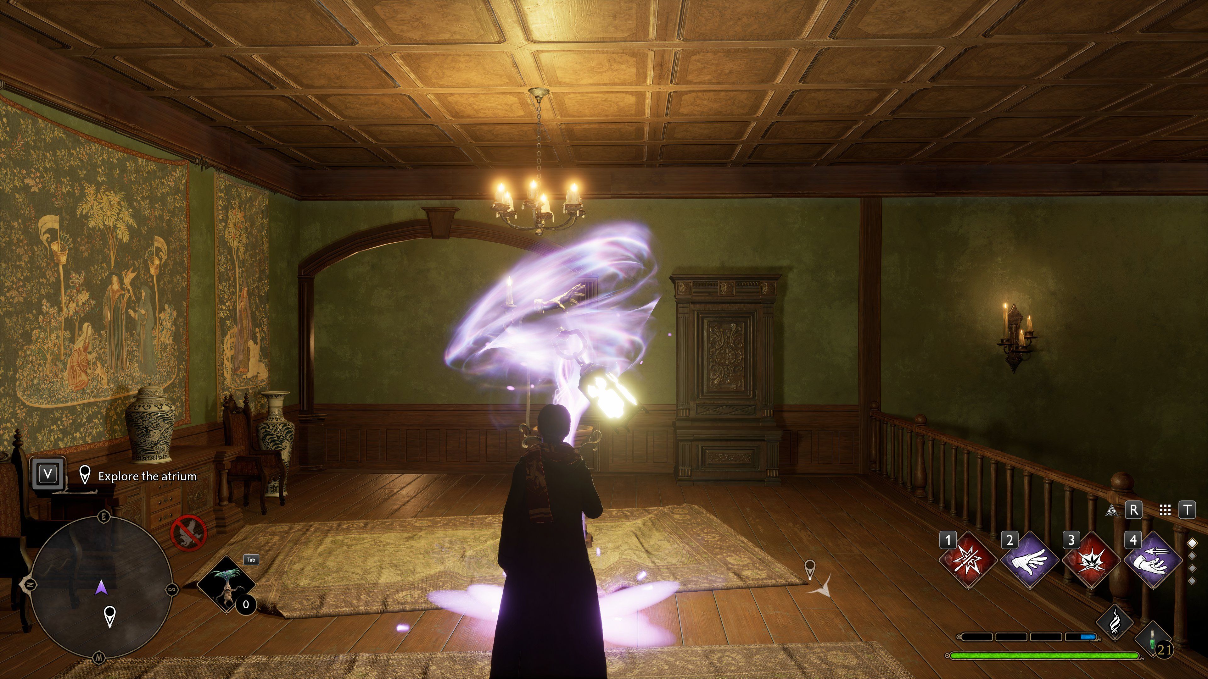 Estudante da Grifinória carregando lanterna com Wingardium Leviosa na loja assombrada de Hogsmeade no legado de Hogwarts