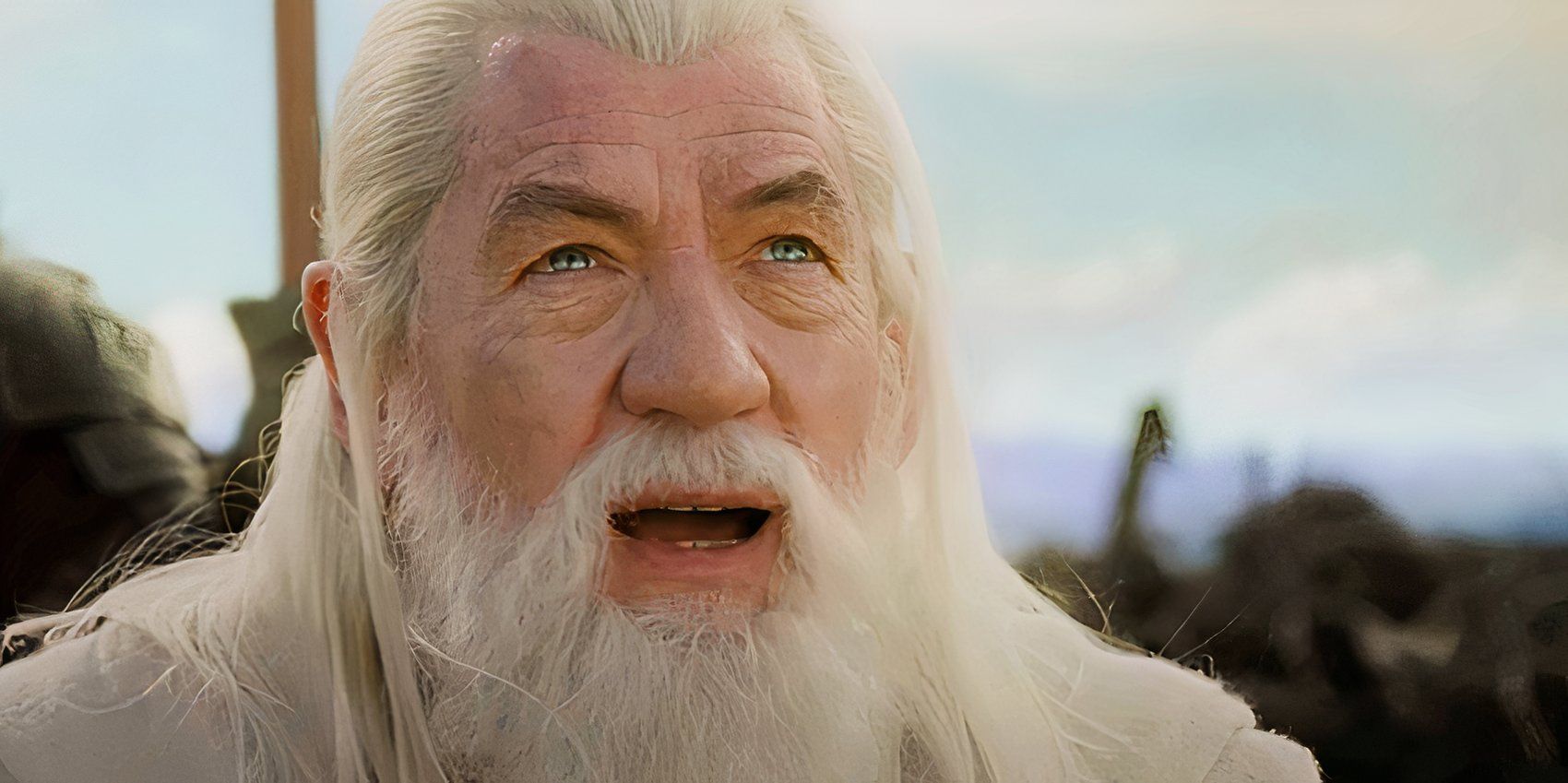 Gandalf (Ian McKellan) talking to Saruman in Return of the King