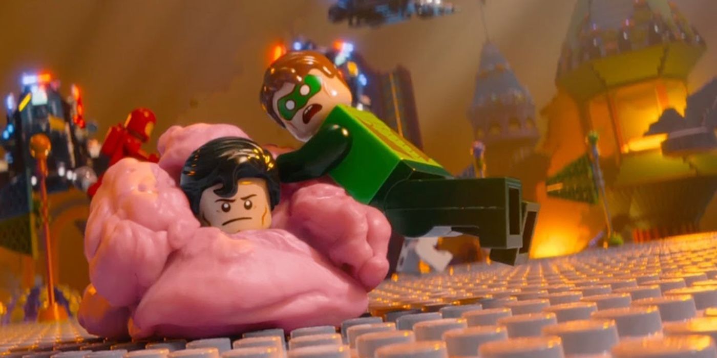 Green Lantern and Superman stuck in bubblegum in Lego movie