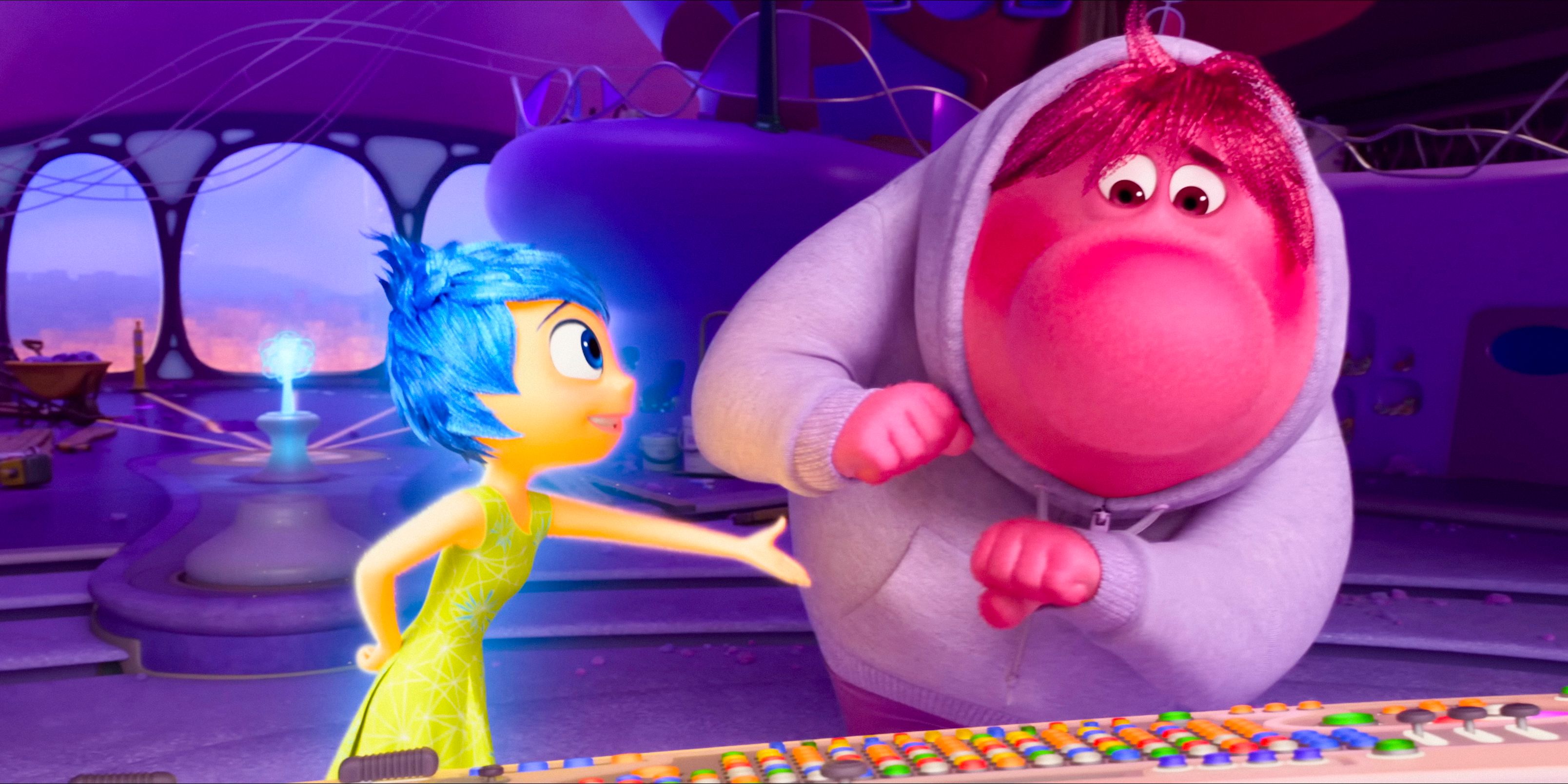 Joy se presenta con vergüenza en Inside Out 2