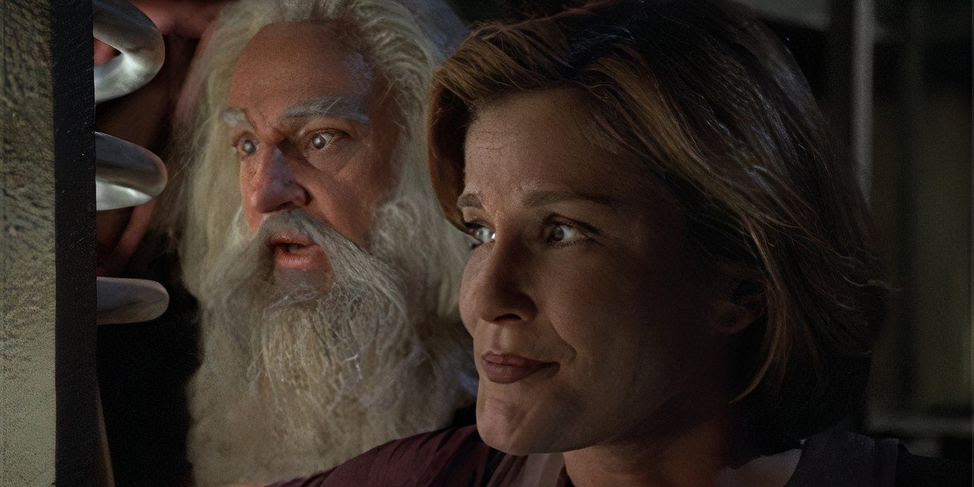 Leonardo da Vinci e a Capitã Janeway olham para algo com admiração no episódio "Concerning Flight" de Star Trek: Voyager